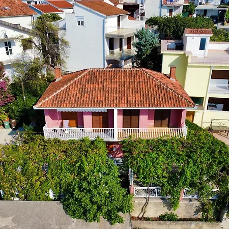 House Βίλα