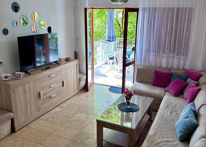 House * Podaca